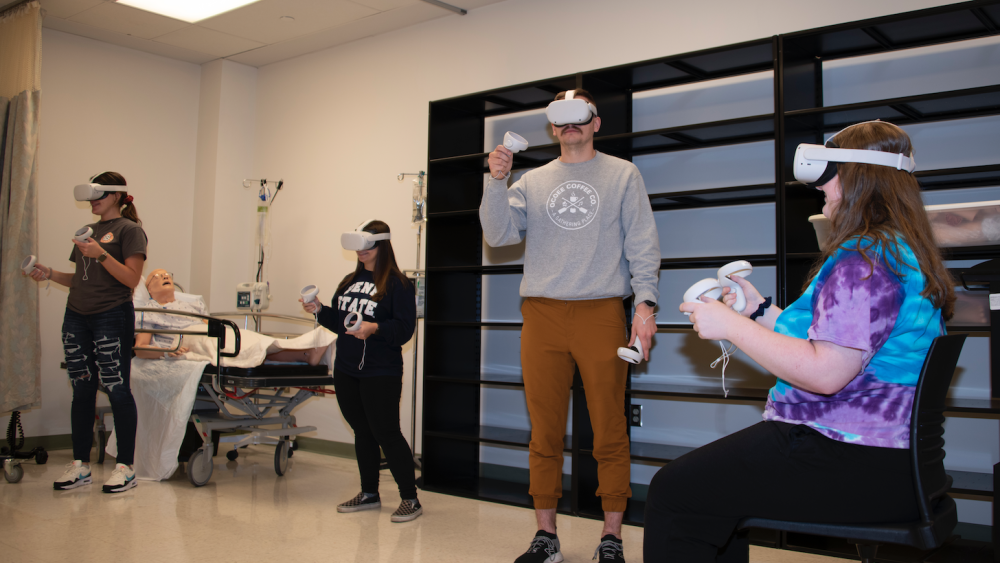 Penn State Fayette nursing students step into virtual reality Penn
